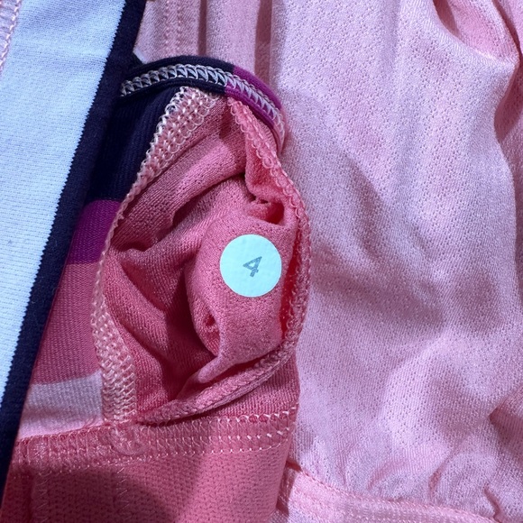 Lululemon Tank Top - Size 4 - Picture 4 of 5